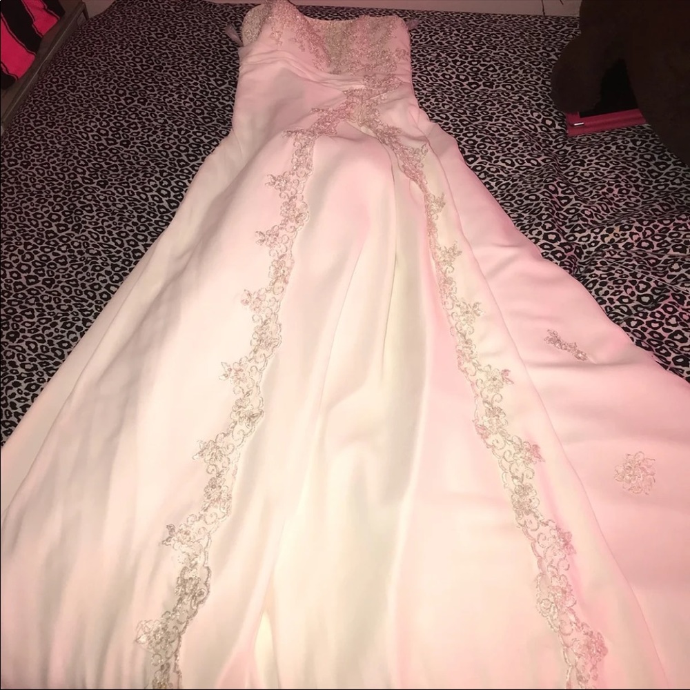 Wedding dress